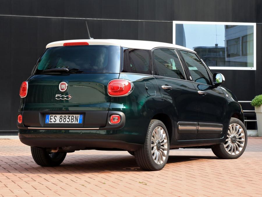  Fiat 500L Living 2013 года  (фото 19 из 34)
